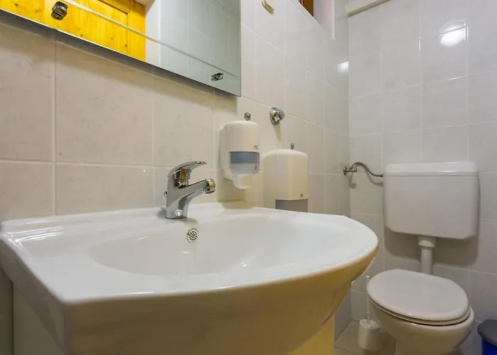 Lovely In With Kitchen *