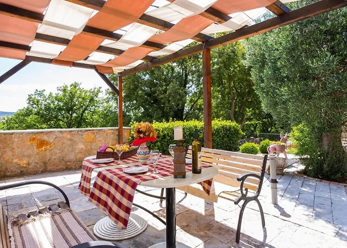 Дом отдыха Lovely In With Kitchen